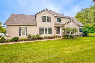 3 Bartons Mill Dr, Washington Crossing, PA 18977 - Photo 2