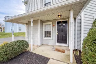 21 Stockton Ct, Newtown, PA 18940 - Photo 1
