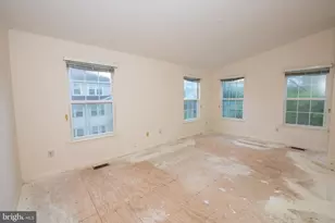 9006 Sheffield Dr, Morrisville, PA 19067 - Photo 32