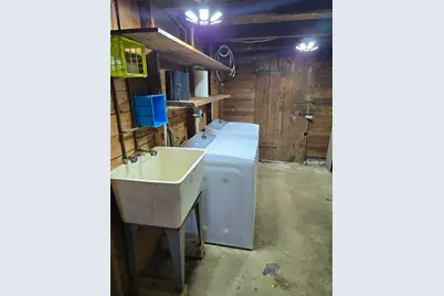 2454 E Swamp Road #1ST FLOOR, Quakertown, PA 18951 - Photo 24