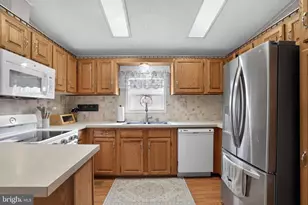 495 Goldenrod Crossing W, Buckingham, PA 18912 - Photo 18
