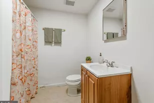 151 E Richardson Ave, Langhorne, PA 19047 - Photo 22