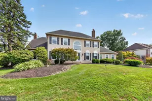 536 Winchester Dr, Yardley, PA 19067 - Photo 2