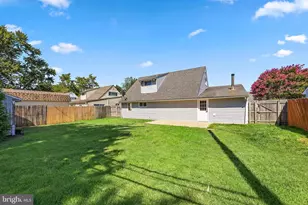 68 Indian Red Rd, Levittown, PA 19057 - Photo 18