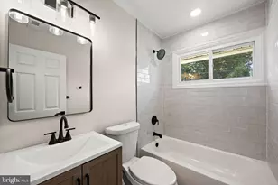 68 Indian Red Rd, Levittown, PA 19057 - Photo 12