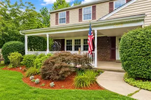 1826 Roan Dr, Warrington, PA 18976 - Photo 2