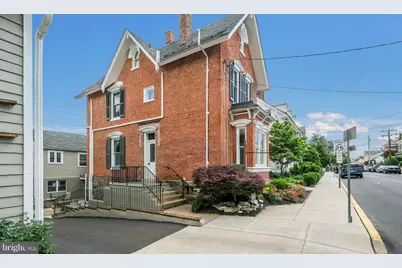 106 E State Street #2, Doylestown, PA 18901 - Photo 2