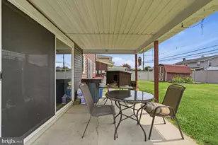 94 Terrace Rd, Levittown, PA 19056 - Photo 36