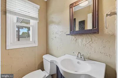 94 Terrace Road, Levittown, PA 19056 - Photo 28