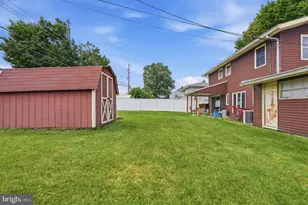 94 Terrace Rd, Levittown, PA 19056 - Photo 60