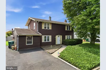 94 Terrace Road, Levittown, PA 19056 - Photo 2