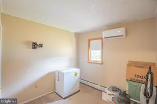 32 Young Birch Rd, Levittown, PA 19057 - Photo 16