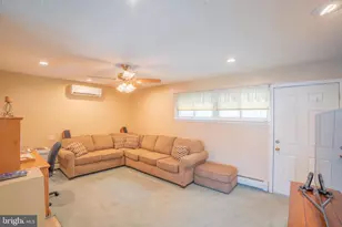 32 Young Birch Rd, Levittown, PA 19057 - Photo 12