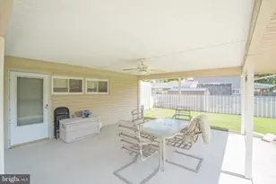 32 Young Birch Rd, Levittown, PA 19057 - Photo 8