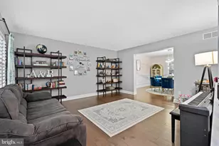 194 Hyacinth Dr S, Yardley, PA 19067 - Photo 8