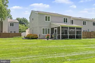 525 Portsmouth Ct, Doylestown, PA 18901 - Photo 2