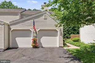 525 Portsmouth Ct, Doylestown, PA 18901 - Photo 4