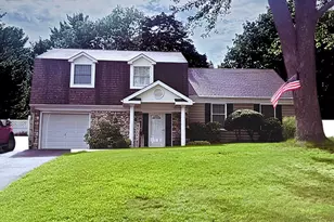 187 Buckshire Dr, Southampton, PA 18966 - Photo 1