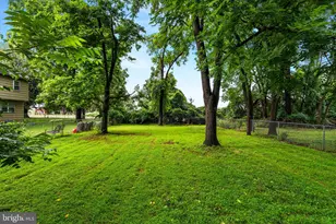 200 Maple St, Warminster, PA 18974 - Photo 4