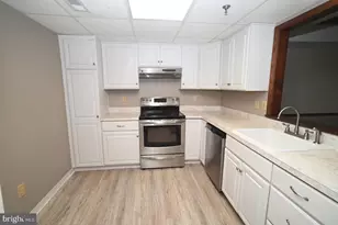 4302 Centennial Station, Warminster, PA 18974 - Photo 16