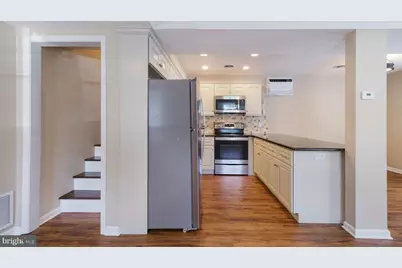 112 E State Street #7, Doylestown, PA 18901 - Photo 4