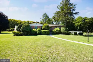 975 Spring View Dr, Southampton, PA 18966 - Photo 4