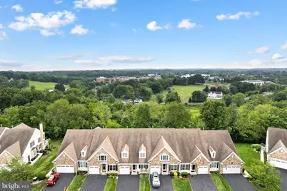 110 Reagan Drive, Sellersville, PA 18960 - Photo 2