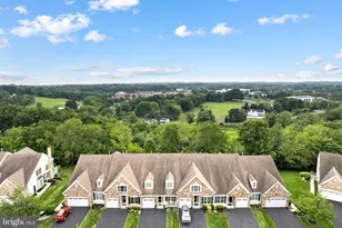 110 Reagan Dr, Sellersville, PA 18960 - Photo 2