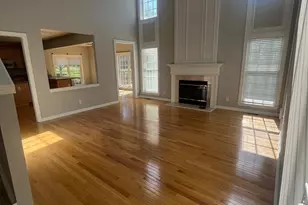 2825 Mountain Laurel Dr, Furlong, PA 18925 - Photo 2