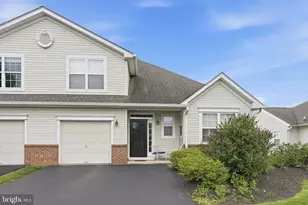 17 Lady Slipper Ln, Langhorne, PA 19047 - Photo 1