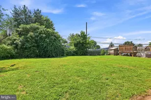 45 Lavender Ln, Levittown, PA 19054 - Photo 20
