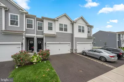 60 Fonthill Court, Quakertown, PA 18951 - Photo 2