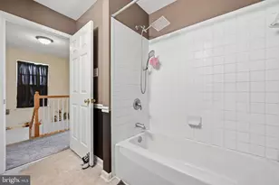 733 Waterway Ct, Quakertown, PA 18951 - Photo 22