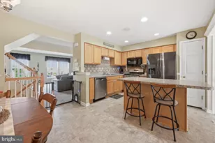 733 Waterway Ct, Quakertown, PA 18951 - Photo 8