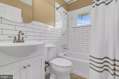 129 Plumbridge Drive, Levittown, PA 19056 - Photo 12