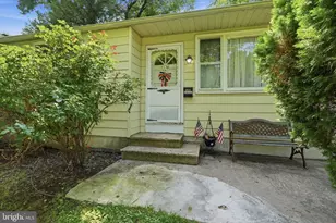 1138 Sunset Ln, Bensalem, PA 19020 - Photo 2
