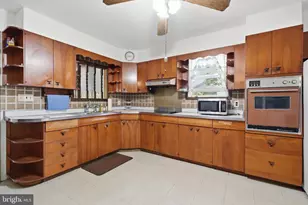 1138 Sunset Ln, Bensalem, PA 19020 - Photo 12