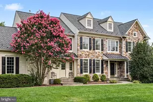 125 Muirfield Ln, Chalfont, PA 18914 - Photo 2