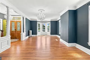 275 W Court St, Doylestown, PA 18901 - Photo 10