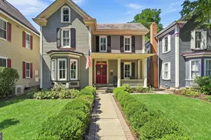 275 W Court St, Doylestown, PA 18901 - Photo 2