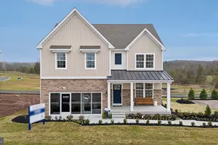 535 Trolley Ln, Sellersville, PA 18960 - Photo 2