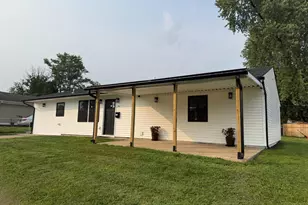 34 Mistletoe Ln, Levittown, PA 19054 - Photo 1