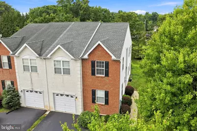 256 Hampshire Drive, Sellersville, PA 18960 - Photo 2