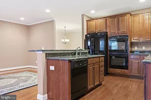 3217 Meadow View Cir, Furlong, PA 18925 - Photo 10