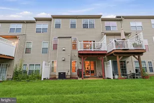 3217 Meadow View Cir, Furlong, PA 18925 - Photo 36