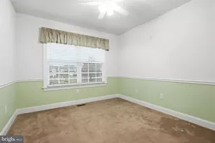 3217 Meadow View Cir, Furlong, PA 18925 - Photo 16
