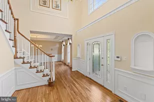 2025 Beacon Hill Dr, Newtown, PA 18940 - Photo 6