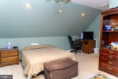 26 Plumtree Road, Levittown, PA 19056 - Photo 12