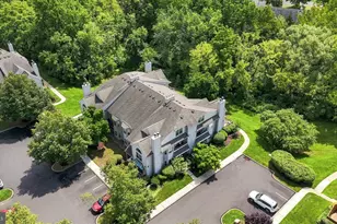 3803 Waltham Ct, Yardley, PA 19067 - Photo 4