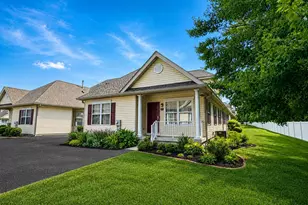 14 Regents Ct, Bensalem, PA 19020 - Photo 1